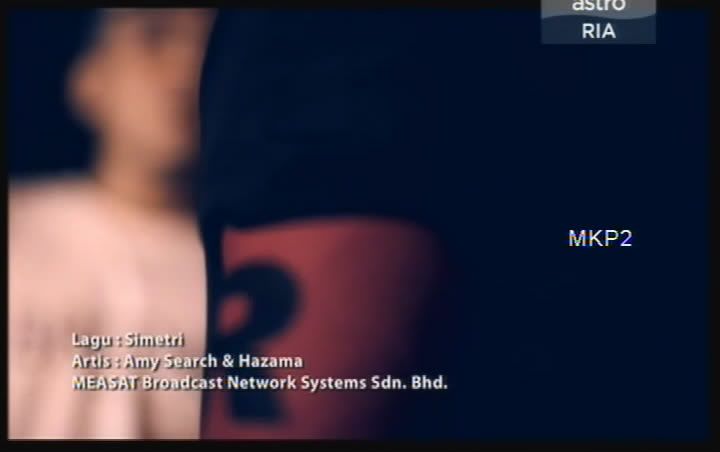 Videoklip Amy Search & Hazama – Simetri