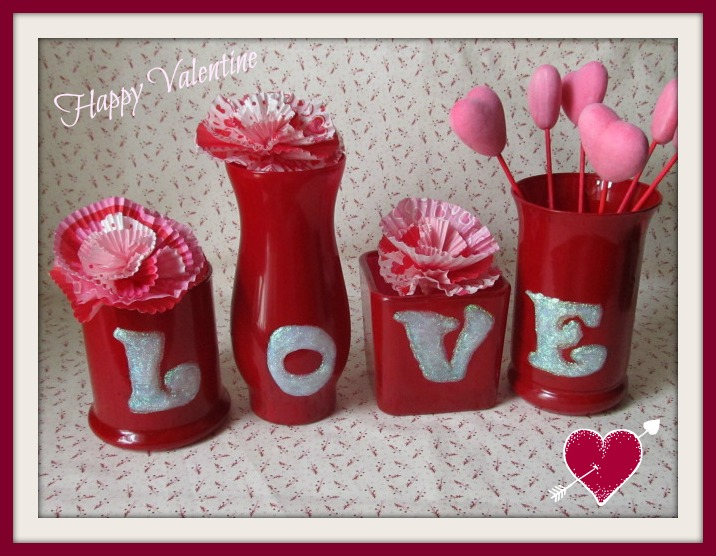  Painted Red Valentine Vase with puffy paint, spray paint