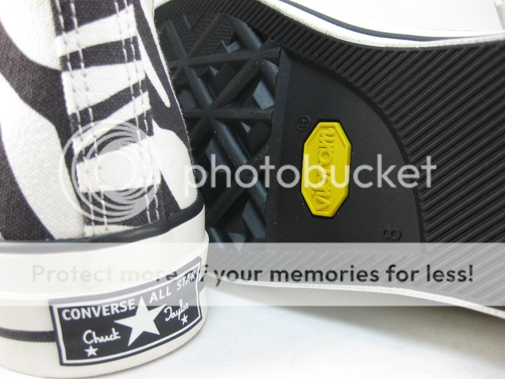 CONVERSE ADDICT CHUCK TAYLOR ZEBRA SIZE 8  